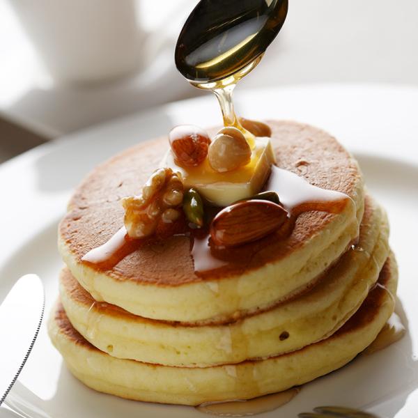 北海道産小麦、バターミルク、砂糖を使用した北海道パンケーキミックスです。簡単に作れるパンケーキミックスはワッフルなどにもご利用できます。【北海道パンケーキミックス5つこだわり】1.北海道産の小麦粉、バターミルク、砂糖、使用しております。2....