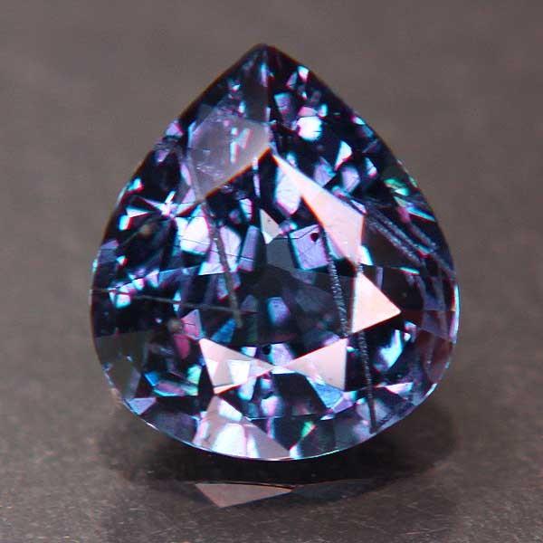 極上のキャラアップ マダガス産ベキリーカラーチェンジガーネット1 10ｃｔ Ccg110 Seraph Co 通販 Yahoo ショッピング