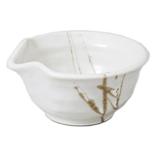  aH / D Ќ @: 9.0 x 8.6 x H4.4cm