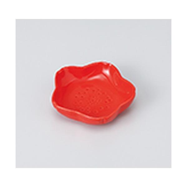 M aH / lG^M @:8.8 x 8.2 x 2cm