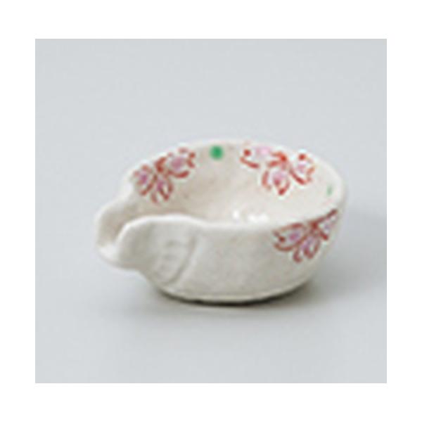  aH / Ќ @:7.5 x 6.4 x 2.8cm