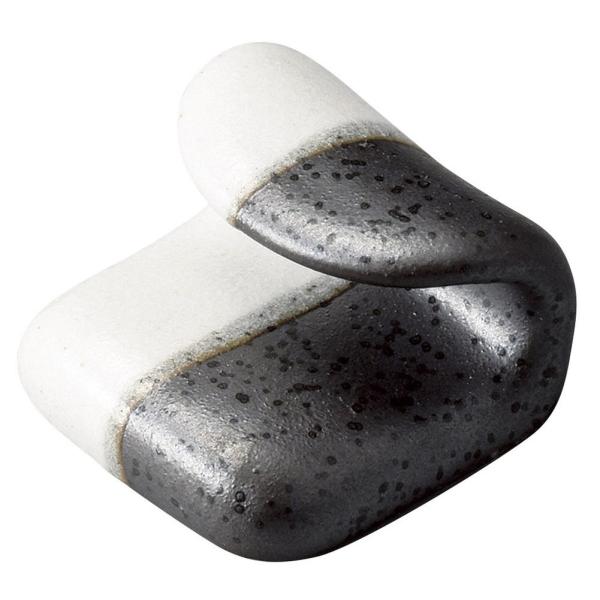 aH u / h^ @: 4 x 3.8 x 2.5cm 40g