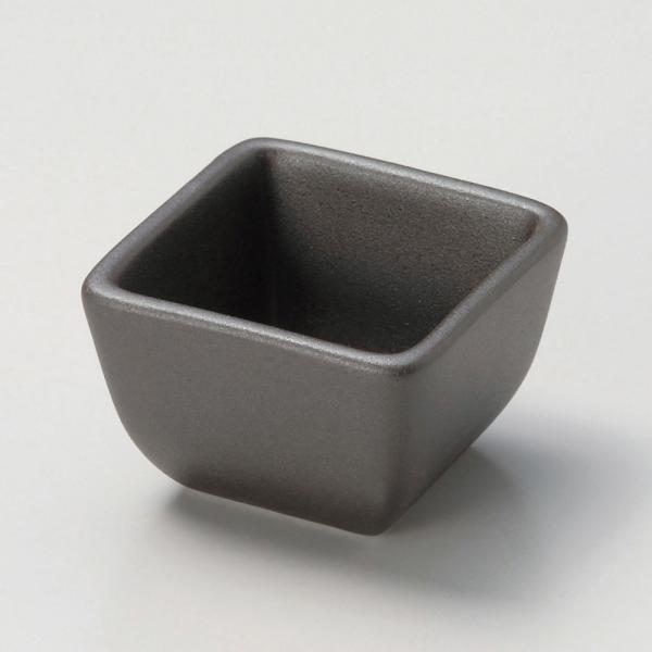    ɉp [ 5.8 x 5.8 x 5cm ] y   aH HX Ɩp z