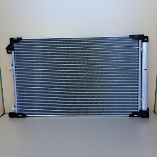 カローラ 新品コンデンサー  ZSG10  884A0-12030 即納