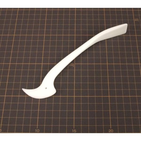 ガラスピースに巻いたコッパーフォイルを押さえたり、ケイム（鉛線）の溝を広げたり。プラスチック製。SANT-2 Leponitt Plastic Burnisher7"(180mm) in length. Can open lead chan...