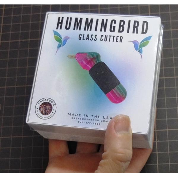 アメリカのCSB（クリエイターズ）設計・制作の本体に日研の刃が付いたものです。アメリカからの並行輸入品に付いている刃の部分のネジや、オイル入れ、マグネットなどは付属しません。国内代理店経由品。日本語説明付き。