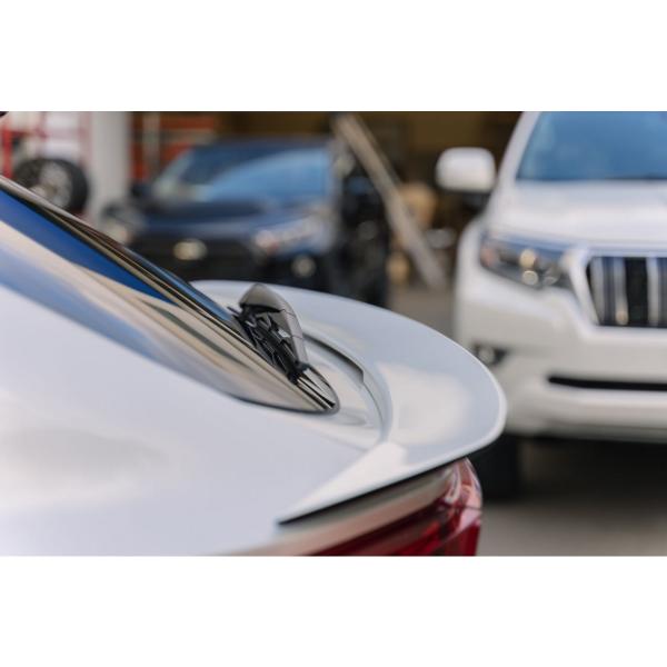 80系ハリアー リアゲートスポイラー未塗装 ダブルエイト(DOUBLE EIGHT