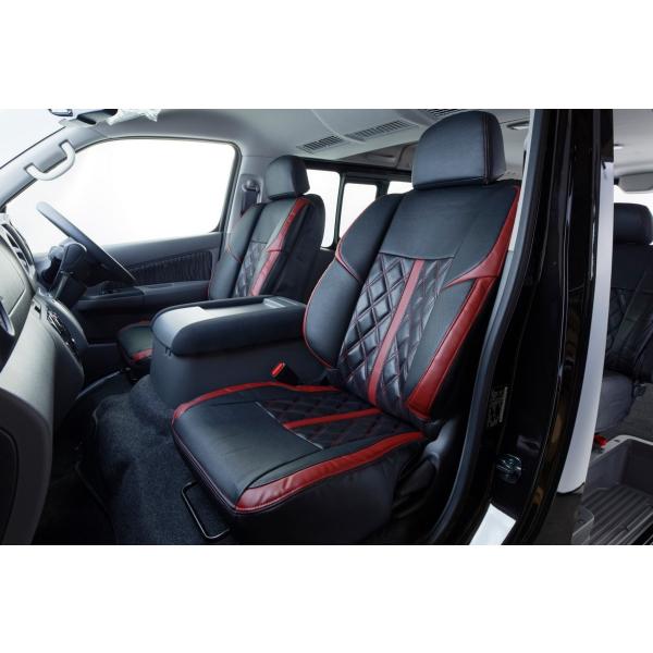 3D立体成型によるコンフォートシートカバーが登場。立体成型によるホールド性の向上、長距離走行は無論、一般公道においても疲労度を軽減します。また、見た目にも豪華になり、この上ない満足感を得られます。フロント 3Dバケットシートカバー＋リア ス...