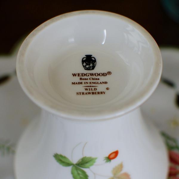 Wedgwood ウェッジウッド ワイルドストロベリー フラワーベース 花瓶 花器 Buyee Buyee Japanese Proxy Service Buy From Japan Bot Online
