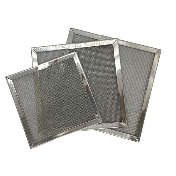 あったら便利なバーナーパット。バーナーでの直火調理は焦げ付きやすく、上手く調理できないことがあります。バーナーパットを使うと、煮込み料理やチタンクッカーでの調理でも焦げにくく美味しく仕上げられるようになります。一点集中型の炎がメッシュに当た...