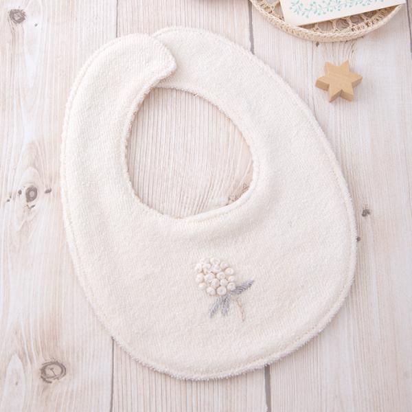 お花の刺繍付き おでかけ用スタイの手作りキット 出産祝い 自然素材で作るよだれかけの手芸パック 赤ちゃん用エプロン ママdiy Hm H434 537 幸せデリバリー 通販 Yahoo ショッピング