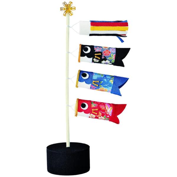 天候を気にせずコンパクトにお部屋に飾れる鯉のぼり。針金（ワイヤー）を使って、風にたなびく吹き流しと、鯉が元気に風で泳いでいるように作成できます。縫い針・縫い糸不要が嬉しい、約4時間でできる手芸キット。手作りして、初孫の初節句や、お子様の誕生...