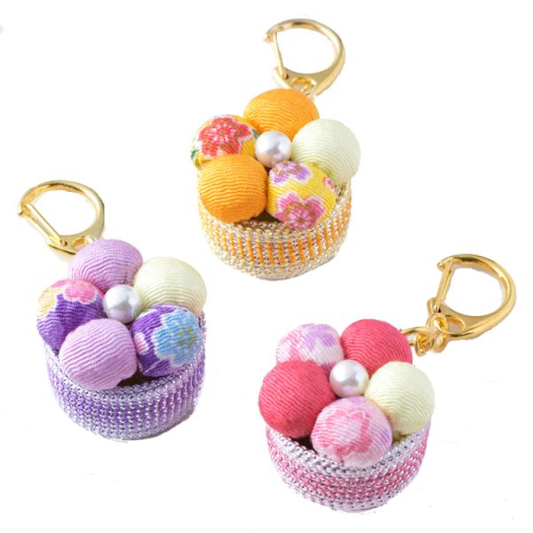 ペットボトルキャップ で作る エコなキーホルダー ぽんぽん梅 ３個  金具付き  手作りキット ハンドメイド ちりめん