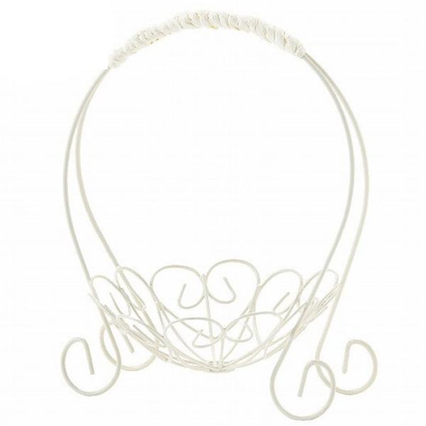 ミルキーな色合いがカワイイ。キュートなサイズのサーバーバスケット。お花やクッションをのせてリングピローにしたり、お気に入りのぬいぐるみを入れて、ウェルカムドールとして受付に置いたり…アイデア次第でお二人のウェディングを盛り上げるアイテムにな...