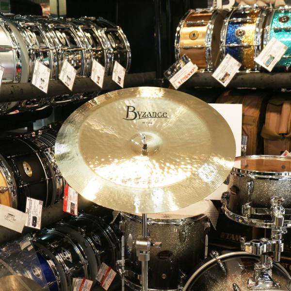 Byzance Brilliant China 18"