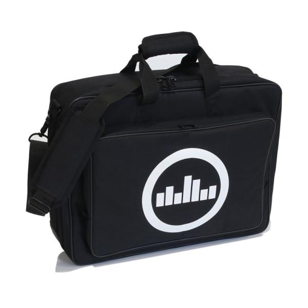 DUO 17 - Vintage White with Soft Case