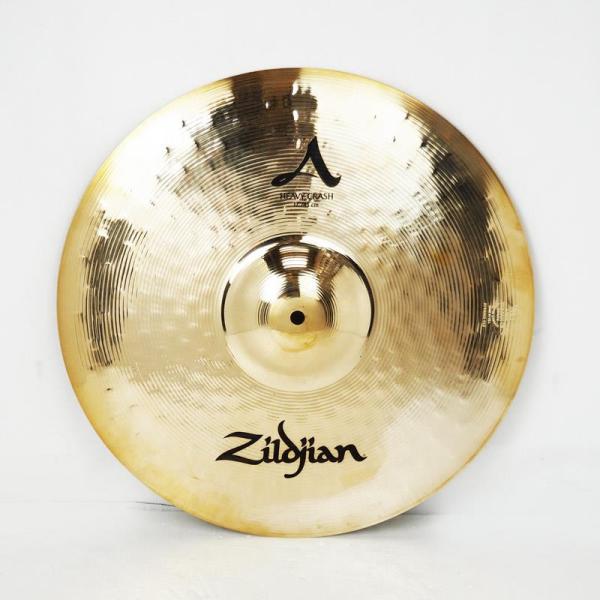 A Zildjian Heavy Crash 17"