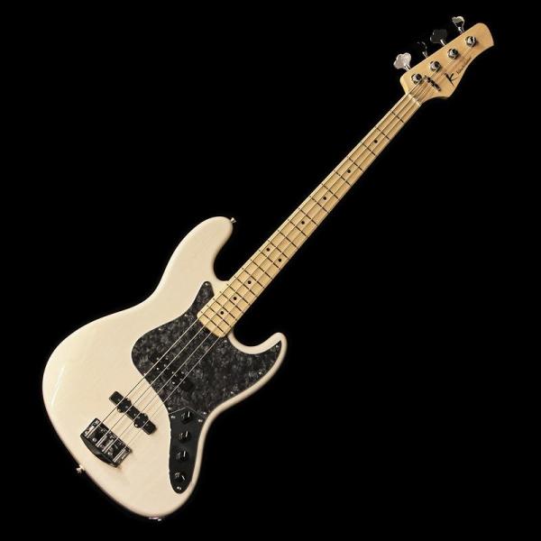 Hermes Series M70-4 Trans White