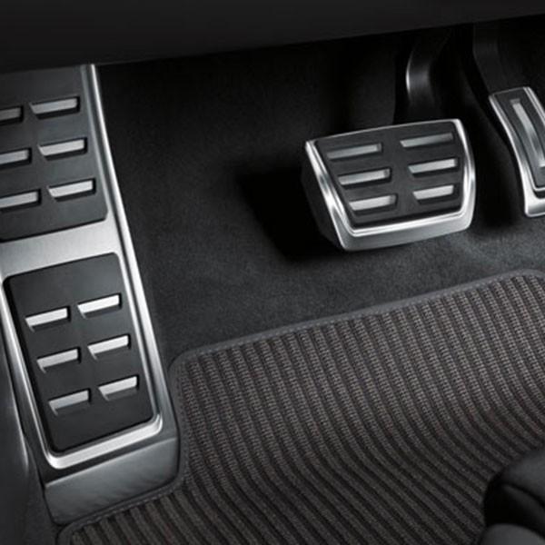 Audi A1 純正ステンレス フットレストカバー