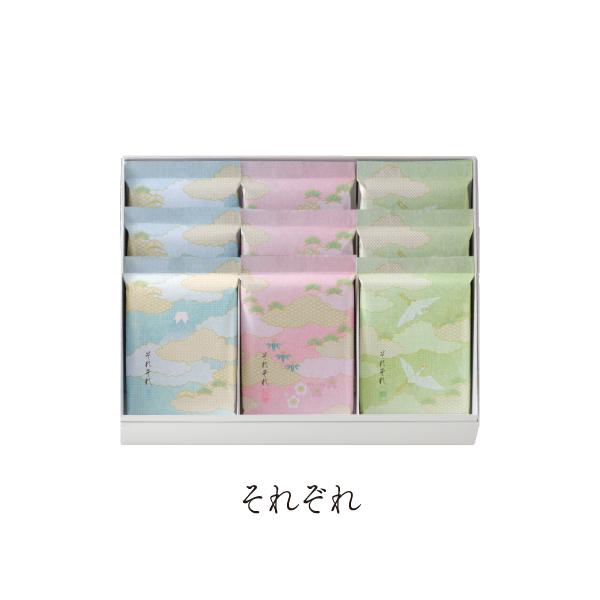 商品名 それぞれ9袋入日保ち 30日以上素材・味わい・食感にこだわった様々なおかきや落雁を落ち着いたデザインの白い箱に詰合せました3種のおかきが4袋ずつ入っています