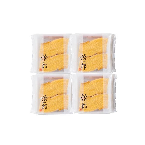 治一郎のバウムクーヘンうすくレアな層をていねいに焼き重ねました。飲み物がいらないほどのしっとり感と、ケーキのようなふんわり感を実現した職人技の傑作をお楽しみください。治一郎のバウムクーヘンカット　4袋1袋4カット入【賞味期限】出荷日含め7日...