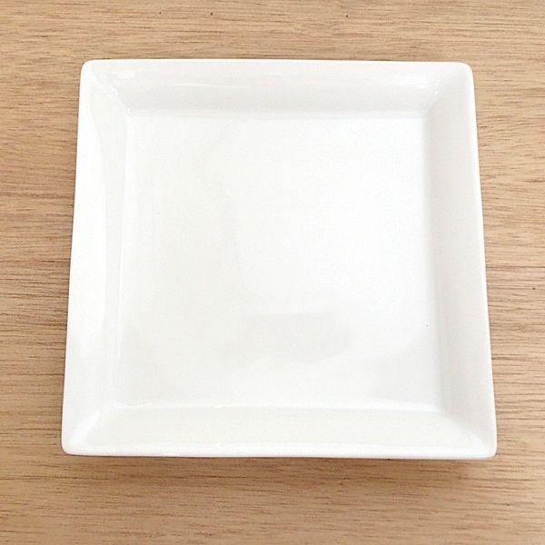 角皿 24cm スクエアプレート 白フォンテ おしゃれ 洋食器 業務用 美濃焼 K K7063 四季彩 陶器online 通販 Yahoo ショッピング