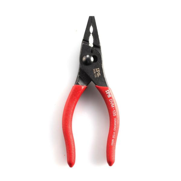 【アヤメ形状とは？】溝が交差する網目のような模様であり、ダイヤモンド形状の模様を作り出す加工方法です。この模様は滑り止め効果が高いため、対象物をしっかりつかむ作業効率が上がります。黒染め仕様でコンパクトサイズ各種設備、精密機械の組み立て、配...