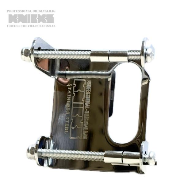 <特長>固定着脱タイプ2段ビットホルダー上下段差をつけビット等の干渉を軽減ロングボルトは4mmボルトを採用ビットクリップ最数6個保持<仕様>素材：SUS付属品4mmロングボルト　2本隙間パイプ　4個※ビットクリップの...