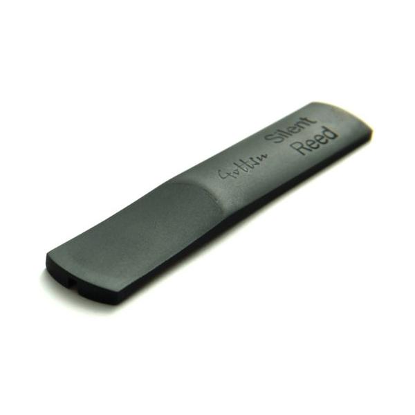 音の出ない、無音リード。サックスを吹くうえで最も大切な要素のがいくつかあります。腹筋、背筋を使って、腹式呼吸で、しっかりと息を入れること。このリードは、振動する部分を強制的に止めているので、全くリード音がしないのが、欠点です。しかしこの欠点...