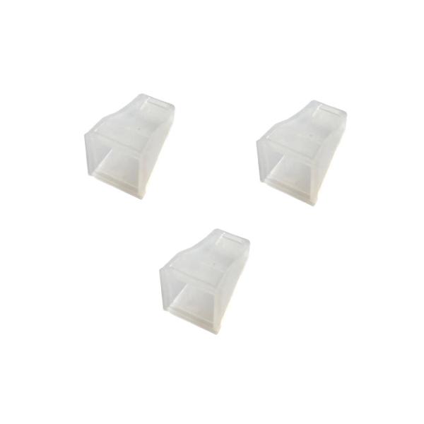 エレフエのマウスピースはシリコン製ウォッシャブルマウスピースとなっており、外して洗うことで衛生的に保つことができます。本体の底部につばを出す穴があります。