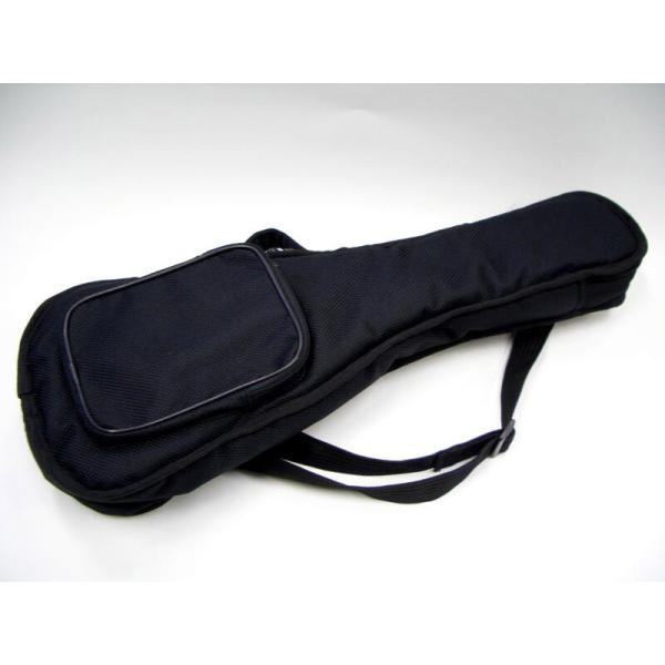 ウクレレは軽い楽器ですので、軽量のソフトケースは持ち運びにも便利。ただ、衝撃や重みに弱いので注意が必要です。本品は値段の割には緩衝材（クッション）もたっぷり入っており、生地も厚めとなっています。コストパフォーマンスの非常に高いソフトケースで...