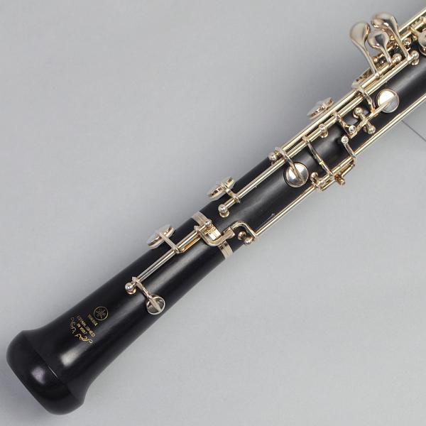 管体の内側を樹脂層で保護することにより、管楽器の命である内面の精度や安定性が飛躍的に向上しました。音質や音程は限りなく澄み、管体内外面の温湿度差による歪みやひび割れなどの宿命的問題に対し、画期的な技術を採用したオーボエです。伝統的な希少木材...