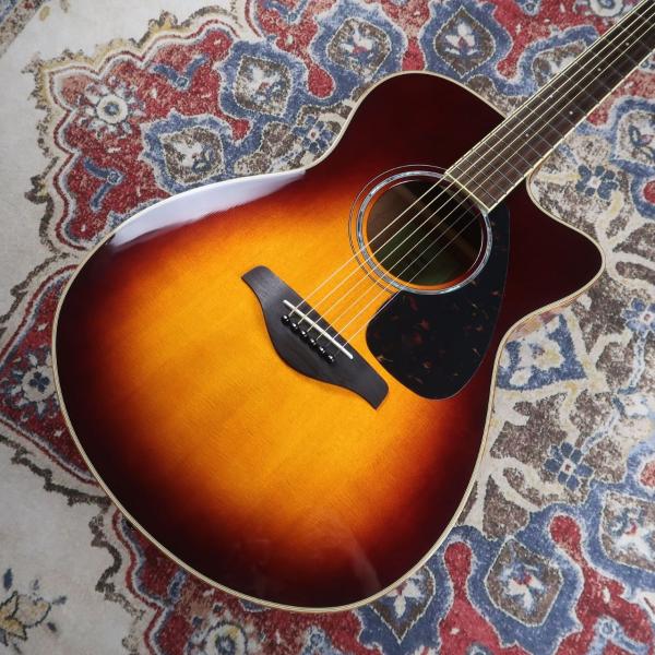 YAMAHA（ヤマハ） FSX825C BS(ブラウンサンバースト) エレアコギター