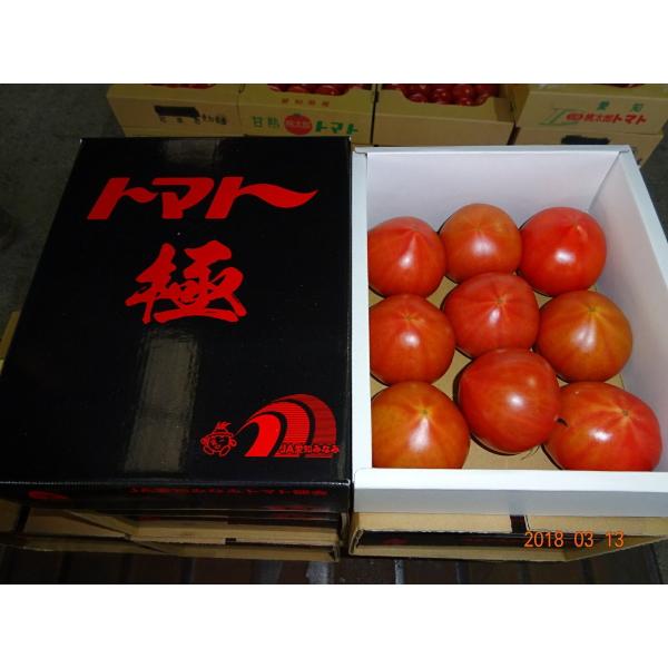 フルーツのようなトマト　　感動する甘さ4月までの限定販売です水を極端に抑えて、トマトの甘さを引き出しました。そうすると、トマトは自己防衛で皮が硬くなります。何もつけずに、お召し上がりください。果物のようにいただけます。