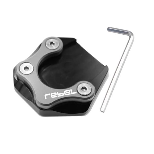 本商品は【互換品】です。国内正規品とは品質・保証・サポートが異なります。レブル専用設計 レブル250カスタムパーツとして開発。2017-2022年全モデル+レブル300/500共用。・超剛性プレート サイドスタンドプレートにCNCアルミ60...