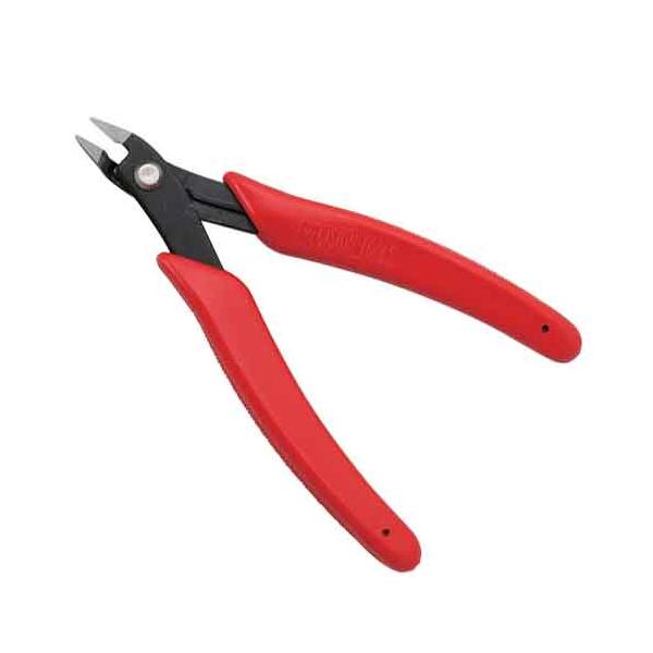 狭い所での使用に便利です。【用途】ホビー、精密作業等。【機能・特徴】手にやさしく、すべりにくいグリップです。小さな先端形状のため、狭い所での使用に便利です。バネ付きで連続作業も楽に行えます。【仕様】●切断能力：銅線１．２ｍｍ・軟鉄線０．８ｍ...