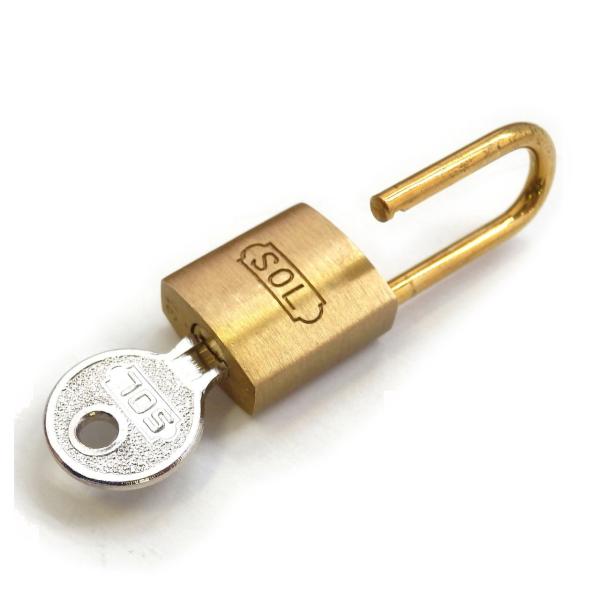 【ご購入後の当店からの連絡はご登録のメールアドレスに通知いたします。必ずご確認ください】【商品概要】材質:真鍮原産国:中国カラー:真鍮色サイズ(mm):27.1×11.1×5.9仕様:10mm形番:No.2500【商品説明】【商品詳細】ブラ...