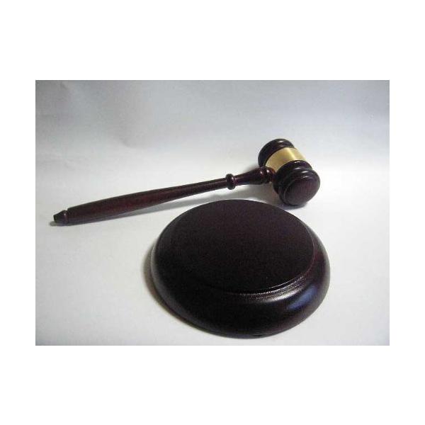 【ご購入後の当店からの連絡はご登録のメールアドレスに通知いたします。必ずご確認ください】【商品概要】■サイズ　ハンマー部：約26センチ×7.5センチ　台部：直径約14センチ【商品説明】【商品詳細】商品名：オークションハンマー製造元：小犬商会...