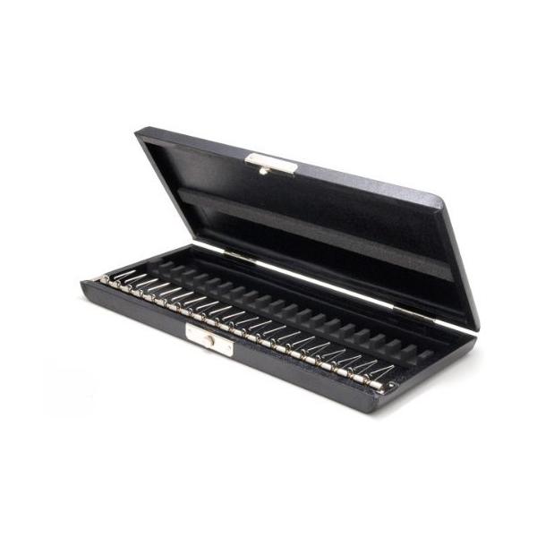 【ご購入後の当店からの連絡はご登録のメールアドレスに通知いたします。必ずご確認ください】【商品概要】オーボエリードを安全に20本収納できます。留め金はスライド式です。【商品説明】【商品詳細】ブランド：Tokyo Music Supply商品...