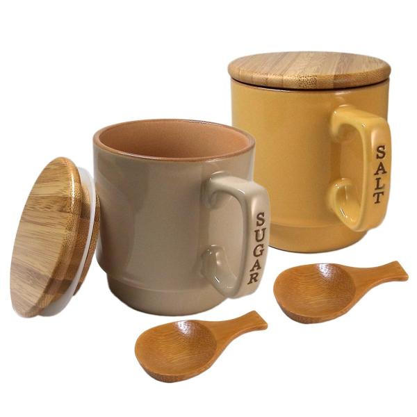 【ご購入後の当店からの連絡はご登録のメールアドレスに通知いたします。必ずご確認ください】【商品概要】本体サイズ:キャニスターフタ付きΦ85ｘH58ｍｍ さじ 75ｍｍ本体重量:800ｇセット内容:キャニスターフタ付きｘ2 さじｘ2生産国:キ...