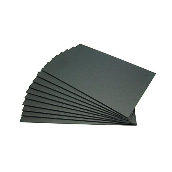 【ご購入後の当店からの連絡はご登録のメールアドレスに通知いたします。必ずご確認ください】【商品概要】材質：黒発泡ポリスチレン（顔料を練り込んで、端面まで着色されています。）両面黒紙（アルミサンド特殊紙）貼合パネルサイズ：約603×455（A...