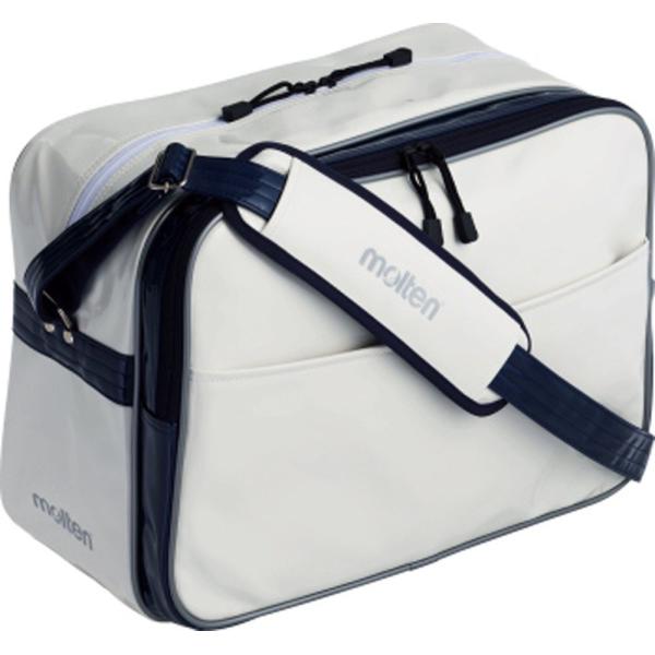 【ご購入後の当店からの連絡はご登録のメールアドレスに通知いたします。必ずご確認ください】【商品概要】サイズ:幅44×高さ33×奥行23cm色:白×ネイビー素材:?ポリウレタン製品型番:KM0074-WNブランド:モルテン(molten)【商...