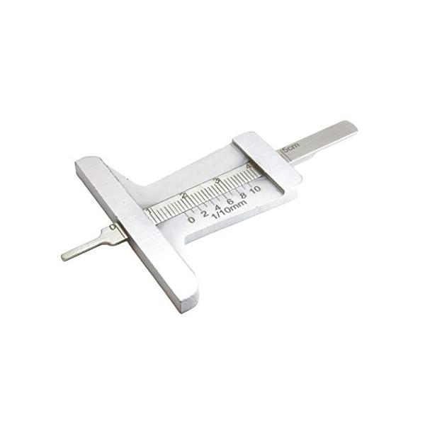 【ご購入後の当店からの連絡はご登録のメールアドレスに通知いたします。必ずご確認ください】【商品概要】タイヤの溝深さが確認できます。計測した状態（計測バーを溝の底に当てた状態）をキープできるので、手元で正確に溝の深さが確認できて便利です。計測...