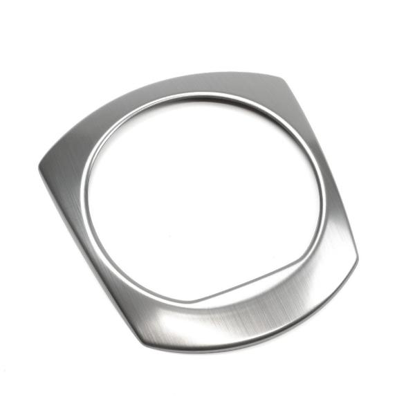 【ご購入後の当店からの連絡はご登録のメールアドレスに通知いたします。必ずご確認ください】【商品概要】1パーツ構成。マツダ ロードスターND系(ROADSTER)専用パーツ。室内に装着するインテリアパネルです。 MT車専用。こちらの商品は塗装...