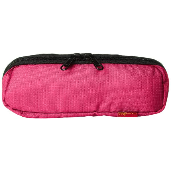 【ご購入後の当店からの連絡はご登録のメールアドレスに通知いたします。必ずご確認ください】【商品概要】【機能性】ペンホルダー付きでよく使用するペンとカラーペン等を仕分けして収納ができます。斜めに入ったファスナーが大きく開くので出し入れしやすい...