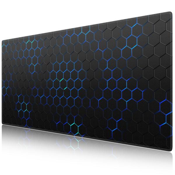 【ご購入後の当店からの連絡はご登録のメールアドレスに通知いたします。必ずご確認ください】【商品概要】【十分なスペース】マウスパッドは大判で、サイズは実に奥行き400mm、幅900mmと、マウスパッドとしてだけでなく、 デスクマットとしても使...