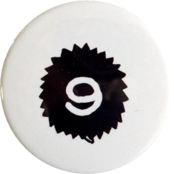 缶バッジ 動物 ハリネズミ 数字 9 38mm ピンバッジ : SHINSEITECH