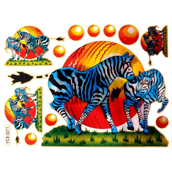 縦約１３ｃｍ×横約１０ｃｍのシートにキラキラなシールが入っています。※宅配便発送のご希望のお客様は必ず宅配便発送への変更お願いします。