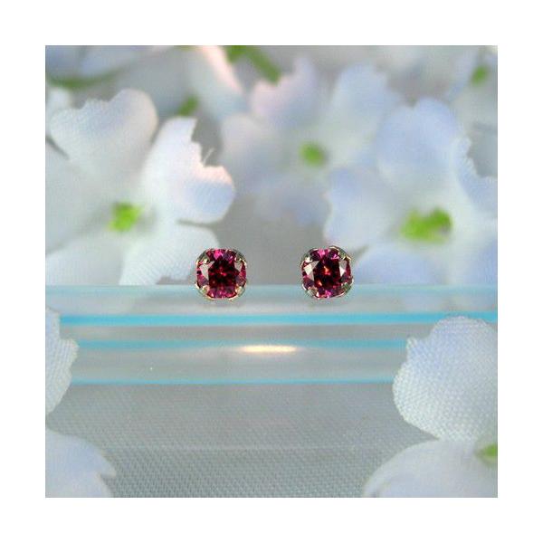 MARE `^sAX SWAROVSKI  RED 3×3mm ma062