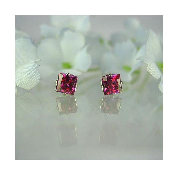 MARE `^sAX SWAROVSKI RED 3mm×3mm ma080